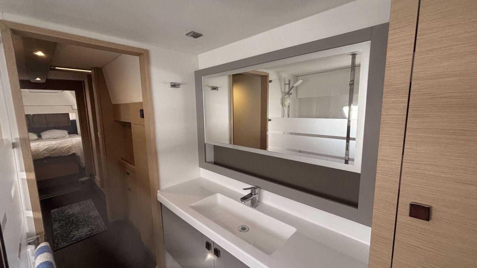 YsFY1_fountaine_pajot_astrea_42_2024_17_.jpg